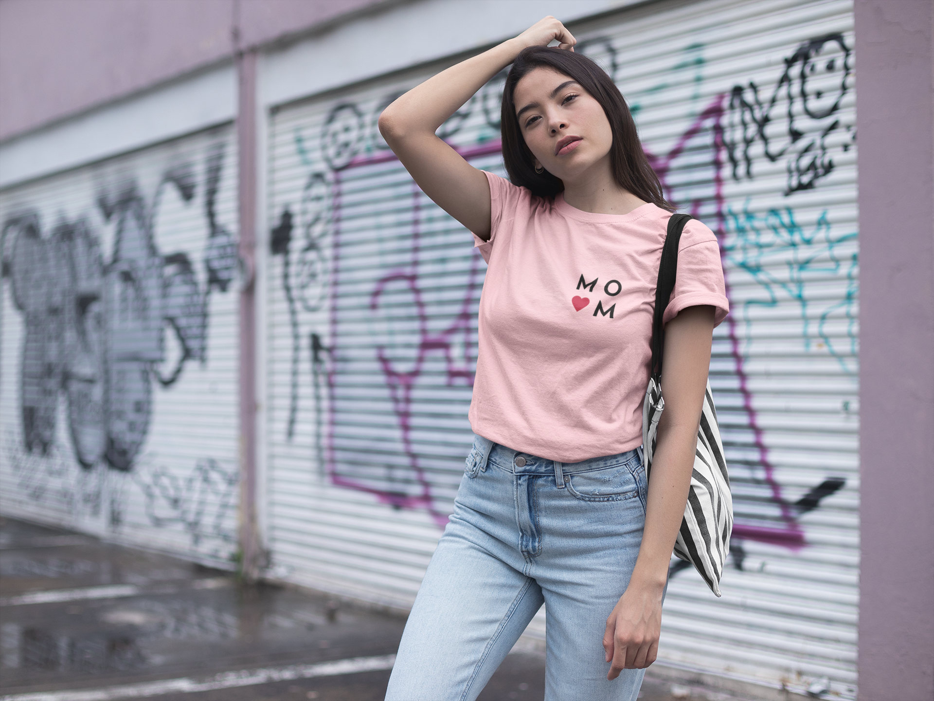 Pink Momlove T-shirt